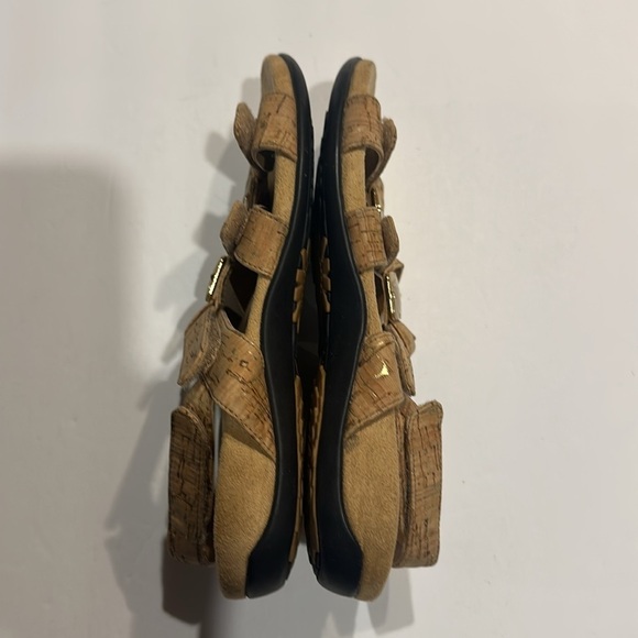 Vionic amber cork tan gold  arch support strappy open toes sandals Velcro straps - Picture 9 of 9